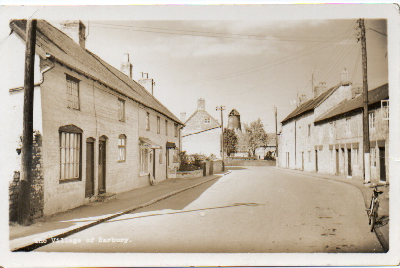 Harbury village